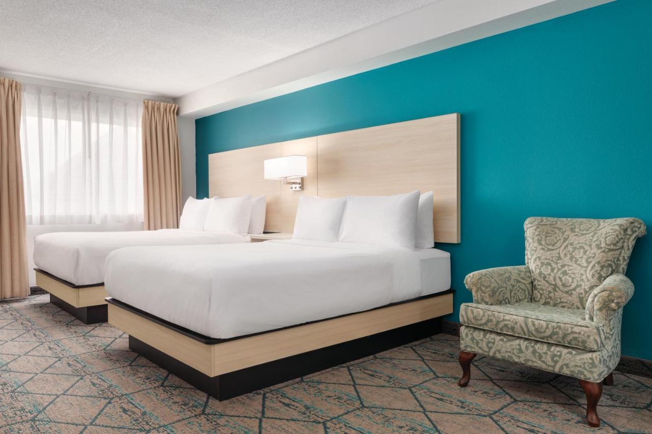 Ramada By Wyndham New Brunswick